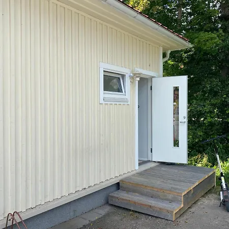 Kapteni Tuba - Captains - Square In *