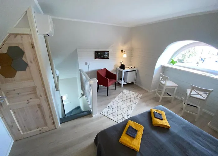 Kapteni Tuba - Captains - Square In Kärdla